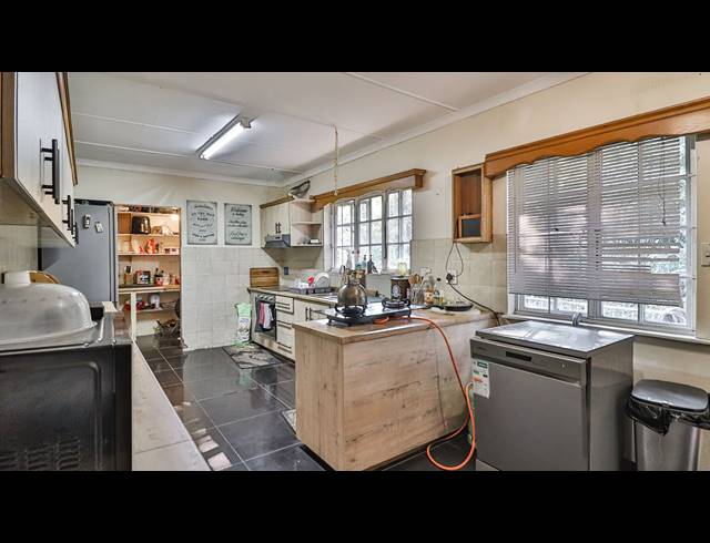 3 BEDROOM HOUSE FOR SALE IN BOUGHTON